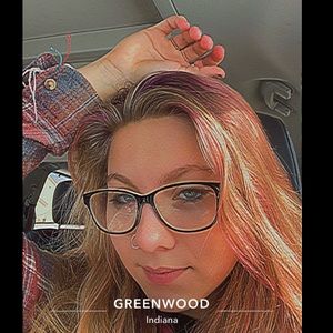 Meet your Posher, Lundie paul